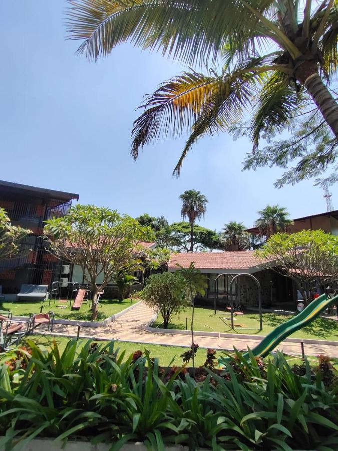 Caves County Resort Malegaon Bagian luar foto