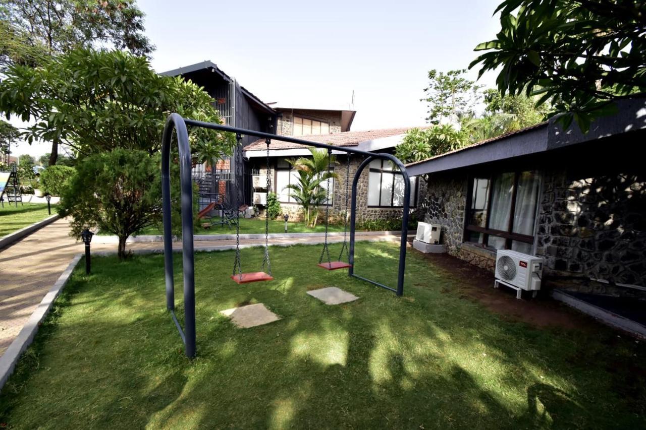 Caves County Resort Malegaon Bagian luar foto